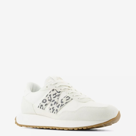 New Balance 237 Sneaker - Women's - Picture 6 of 9